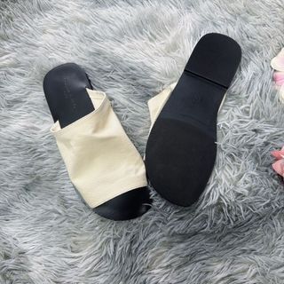 Giày Nữ Phong Cách Mới Bên Ngoài Mặc Giày Nữ Dép 2026 Retro Flat Cổ Tích Phẳng Mùa Hè Đi Biển Thoải Mái