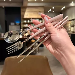 Bộ đồ ăn di động bằng thép không gỉ 304 Công việc giá trị cao Đũa chuyên dụng Bộ thìa Bộ đồ ăn di động dành cho học sinh Hộp 6.18