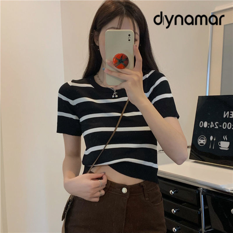 【dynamar】Áo thun ngắn tay dệt kim kẻ sọc tương phản màu sắc dành cho nữ, thiết kế mùa hè, kiểu dáng ôm sát.