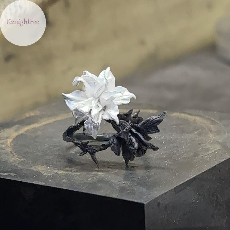 Nhẫn Mandala Hoa Đen Trắng Tinh Tế Cho Nữ Phong Cách Kim Loại Punk - Phụ Kiện Thời Trang