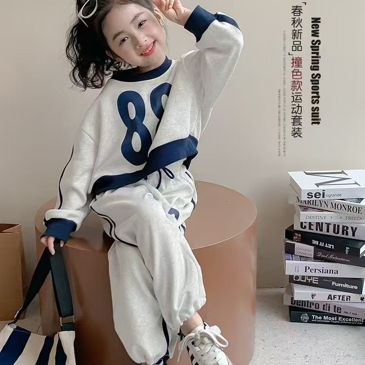 ​Bộ đồ thường ngày cho bé gái Xuân Thu Áo thun chui đầu Bộ đồ hai mảnh cỡ 80-150​ 0599