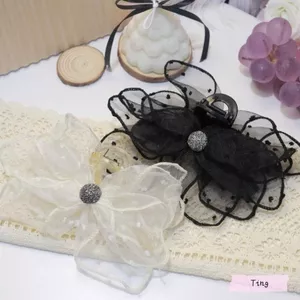 Bộ 2 Cặp Tóc Ren Đính Hạt Trắng . Đen Thiết Kế Đẹp Và Phong Cách