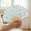Quạt thủ công QEARY, Quạt gấp phong cách Nhật Bản cổ điển, Phim hoạt hình hình dạng vỏ đa năng có tua rua Quạt trang trí Sử dụng hàng ngày