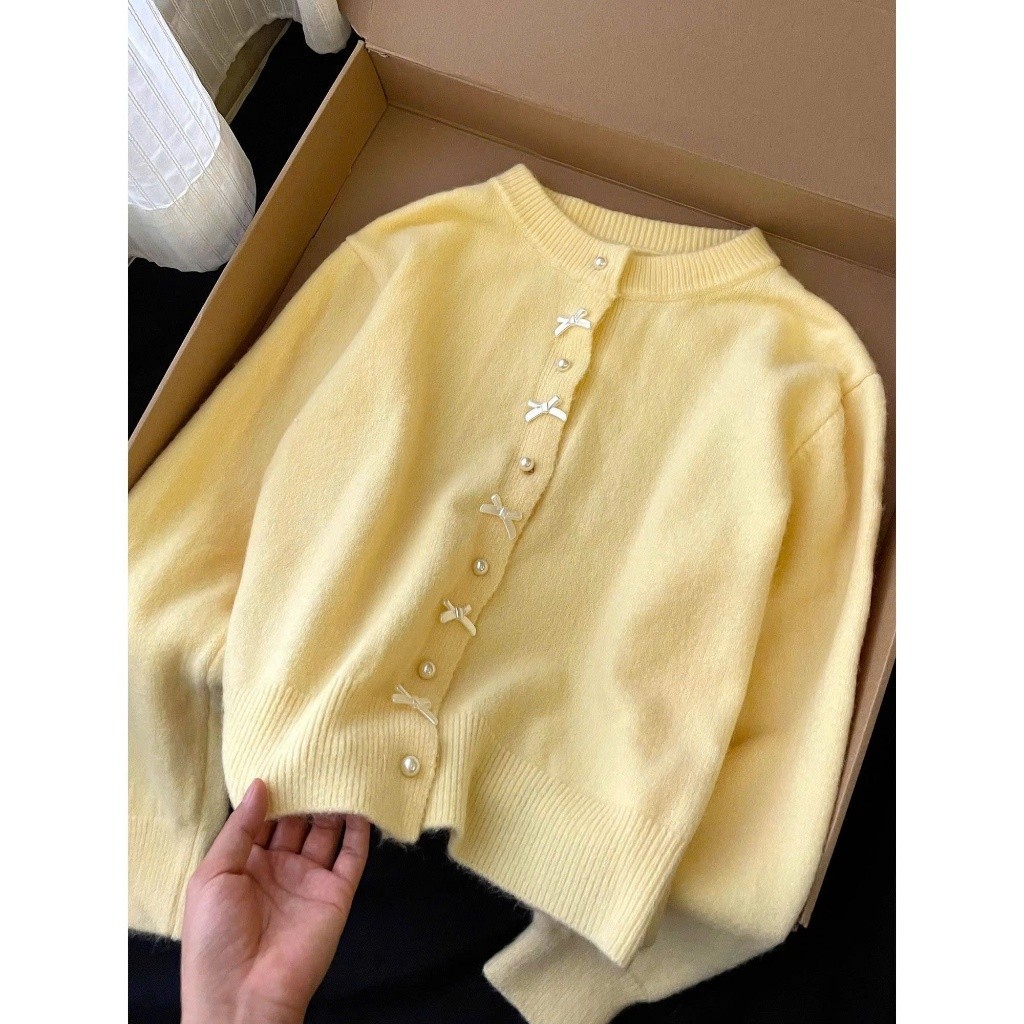(HÀNG QC LOẠI 1) Áo khoác Cardigan len vàng pastel phối cúc nơ hàng QCCC phong cách thu đông XIMIMI SP383