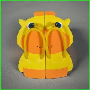 YB2 NAILON capybara Học sinh dép đi biển dễ thương mùa hè sáng tạo có đáy phẳng cho áo khoác ngoài