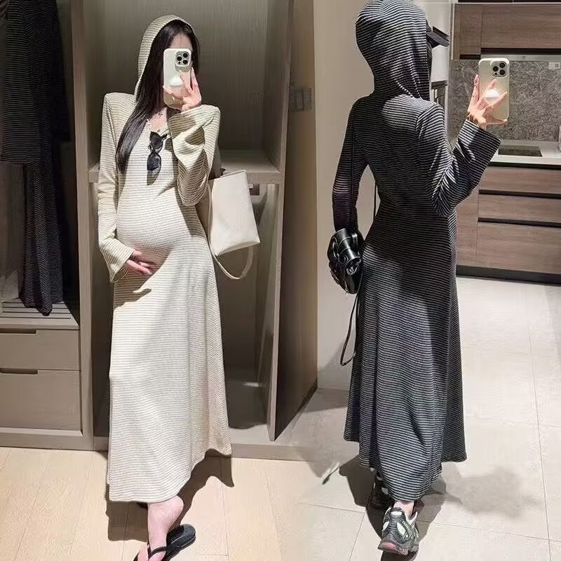 Váy bà bầu thu đông dệt kim sọc, có mũ trùm đầu