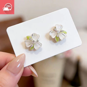 Phong cách đi lại, đa năng, thiết kế kiểu thả, đơn giản, bông tai nữ