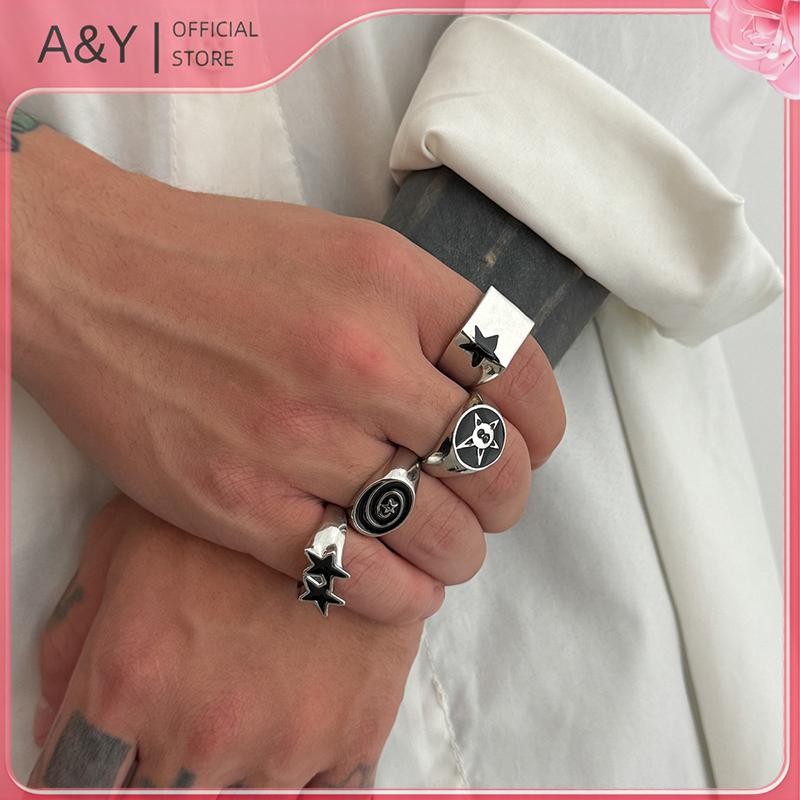 A & Y - Bộ 4 nhẫn ngôi sao năm cánh màu đen và bạc dành cho nam, phù hợp làm quà tặng.