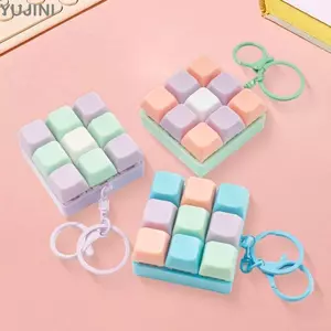 YUJUNI 4 Bàn Phím Chìa Khóa Đồ Chơi, Fidget Giải Nén Chống Căng Thẳng Ngón Tay Bàn Phím Trò Chơi Móc Khóa, Giảm Căng Thẳng Quà Tặng Giáng Sinh Nút DIY Keycap Túi Sáng Tạo Mặt Dây Chuyền Bé Trai Bé Gái
