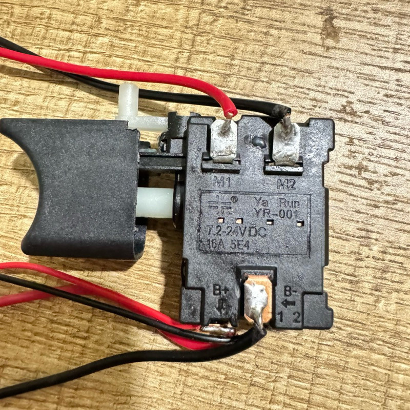 Công Tắc Khoan Pin Có Điều Tốc Đảo Chiều Thay Thế Cho Máy Khoan 21V, Có Đèn LED, Dễ Lắp Đặt, Tiện Lợi, Chất Lượng Cao