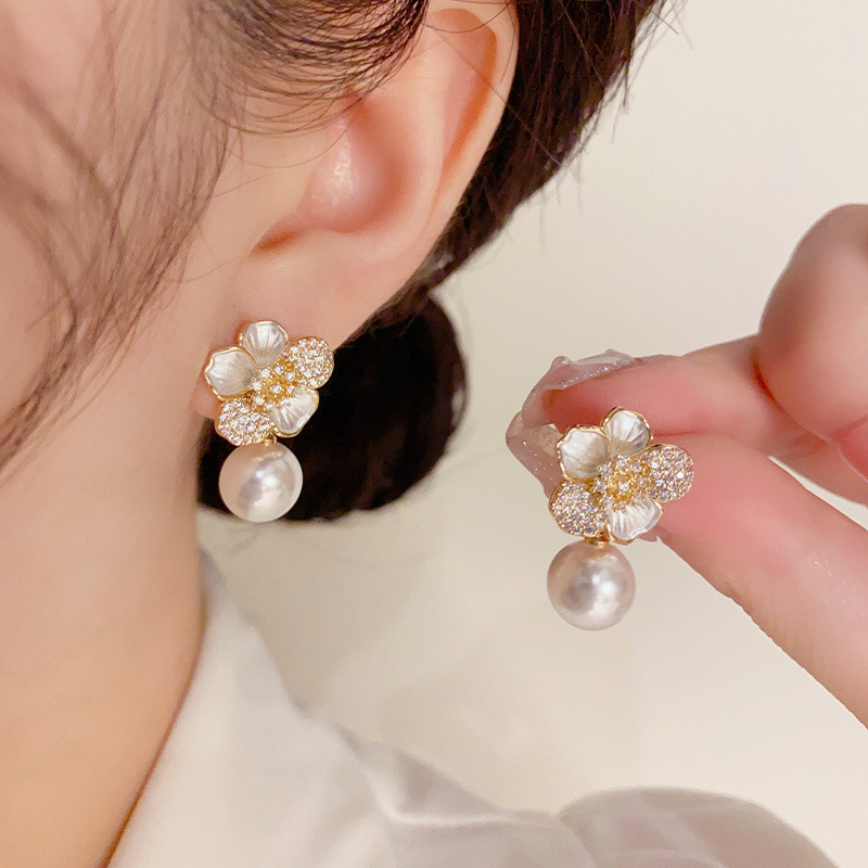 Bông tai ngọc trai thời trang mùa hè mới