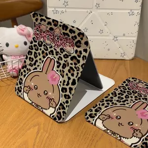 Gương gấp mini họa tiết thỏ nền báo đen nâu gương makeup ngầu