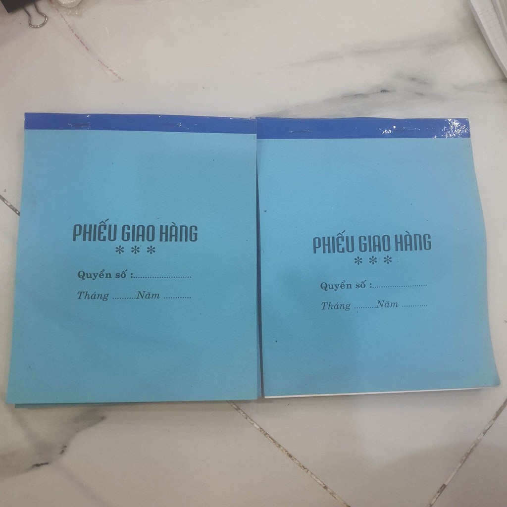 Phiếu giao hàng 16x20 (1 cuốn) gồm 100 tờ, chất lượng cao, thuận tiện cho kinh doanh.