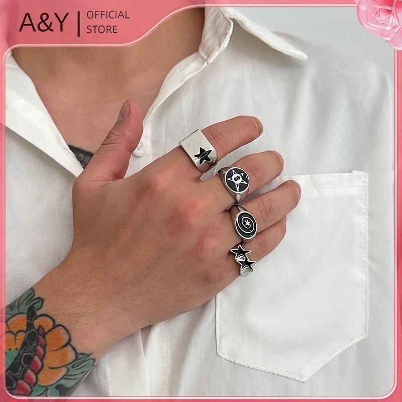 A & Y - Bộ 4 nhẫn ngôi sao năm cánh màu đen và bạc dành cho nam, phù hợp làm quà tặng.
