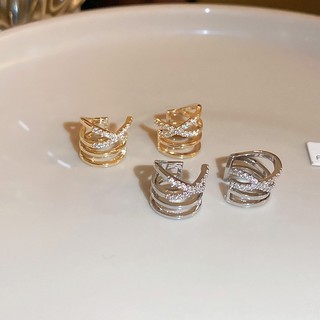Kẹp xương tai nhiều lớp zircon cá tính, thiết kế đơn giản và cao cấp