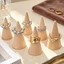 Đế trưng bày hình nón bằng gỗ nguyên khối - Dụng cụ trưng bày nhẫn - Đế trưng bày mặt bàn trang sức - Đạo cụ chụp ảnh - Giá đỡ nhẫn sáng tạo / Giao hàng miễn phí