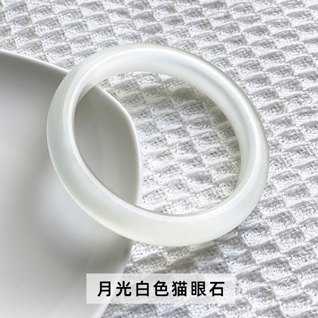 Vòng tay đá mắt mèo ánh trăng trắng dịu dàng và tươi mát