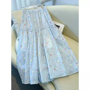 Váy in hoa ba chiều màu xanh tươi nhỏ dành cho nữ Thiết kế mùa hè Niche Váy ô chữ a khí chất eo cao