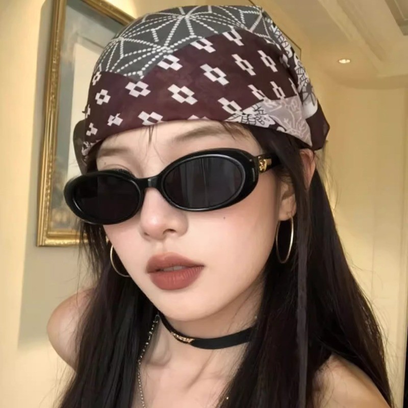 Khăn lụa cao cấp retro màu cà phê thiết kế đơn giản