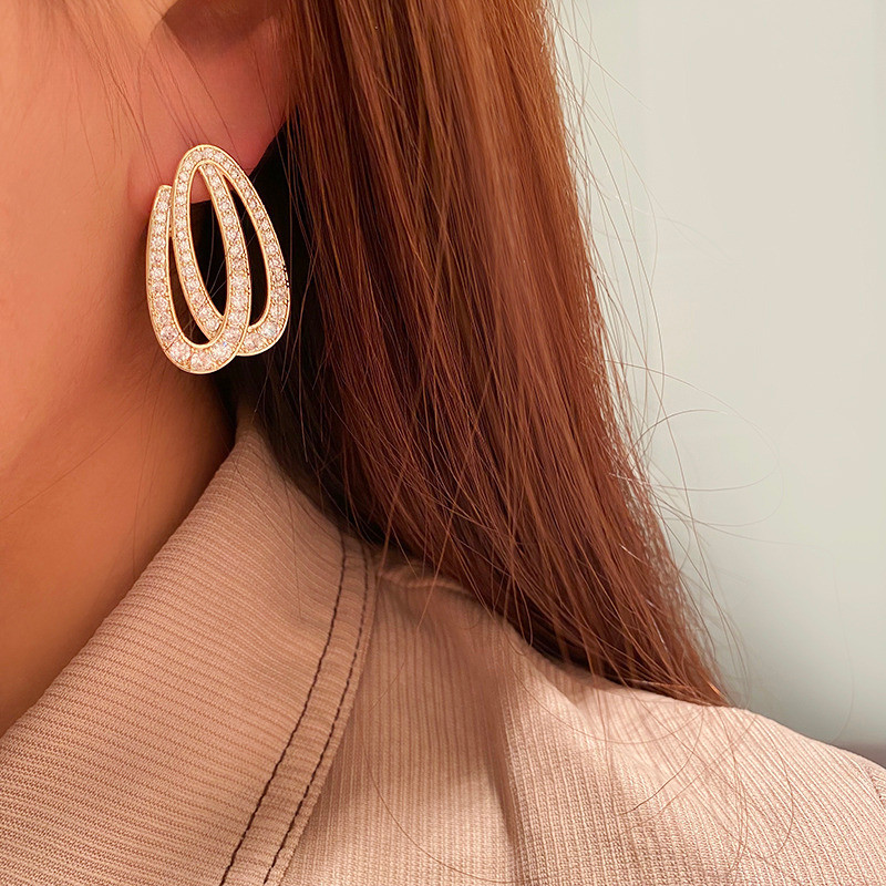 Bông tai Zircon tinh tế thời trang sang trọng T Classy
