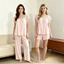 Bộ đồ ngồi ba mảnh ngọt ngào dành cho nữ có viền ren tay ngắn và quần dài để thư giãn trong nhà và mặc thường ngày