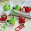 Móc khóa táo sáng tạo flgo với thiết kế 3D dành cho sinh viên và nhân viên văn phòng