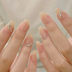 Móng tay giả thang giữa bằng kim cương giả năm mới Móng tay có thể đeo dài vừa phải cao cấp
