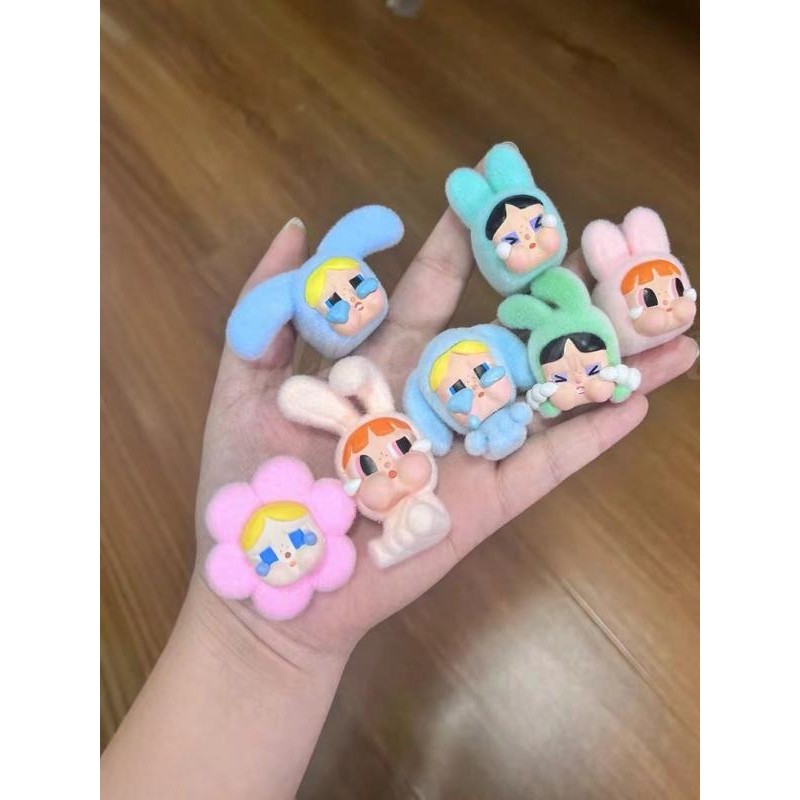 Pop Mart CRYBABY x Powerpuff Girls Series Crying Baby Shoes Flower, phụ kiện lỗ khóa giày có thể tháo rời, thích hợp cho cá sấu, hoa