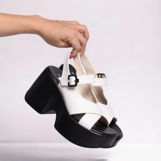 GIÀY SANDAL QUAI CHÉO MẪU MỚI 9CM ĐẸP ĐẸP II PPYY11