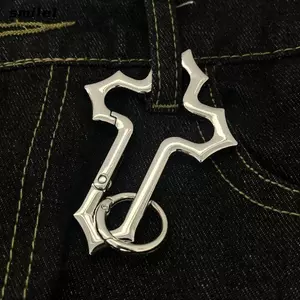 Móc khóa Carabiner chéo SMILE, Móc khóa đóng đinh bằng hợp kim kẽm xây dựng chắc chắn, Móc khóa cắm trại bạc mang theo hàng ngày