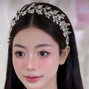 ✨✨✨Cài tóc cô dâu đơn giản lấp lánh