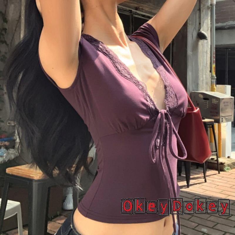 Áo sơ mi crop nữ sâu cổ chữ V, ômbody với ren viền tay ngắn - Xu hướng thời trang dạo phố