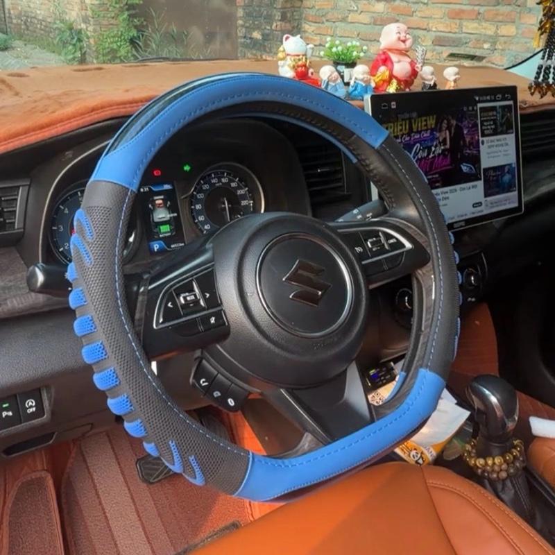 Bọc vô lăng Dcut thể thao form méo cho VinFast VF3 VF5 VF6 VF7 VF8 VF9 VFe34 Limo Green Herio Green – ôm khít vô lăng