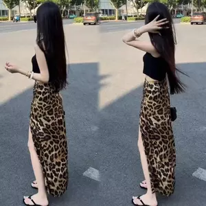 Váy in họa tiết da báo cổ điển mùa hè Thiết kế mới eo cao Niche Slimer Look Váy dài thời trang