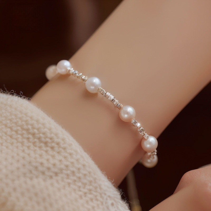 Vòng tay ngọc trai bạc đơn giản và thanh lịch