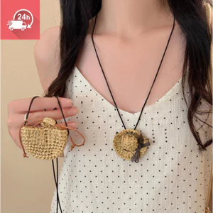 Mặt dây chuyền túi nhỏ dệt cỏ Lafite có phong cách kỳ nghỉ, vòng cổ thiết kế thích hợp và độc đáo