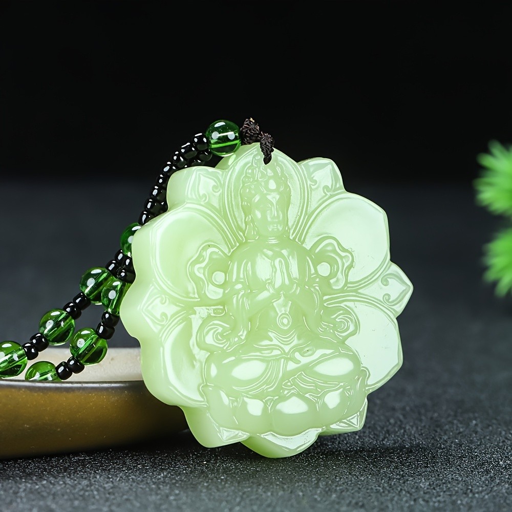 Vòng cổ đá quý xanh tự nhiên hình tượng Guanyin trên sen - Phong cách thanh lịch, tinh thần độc đáo