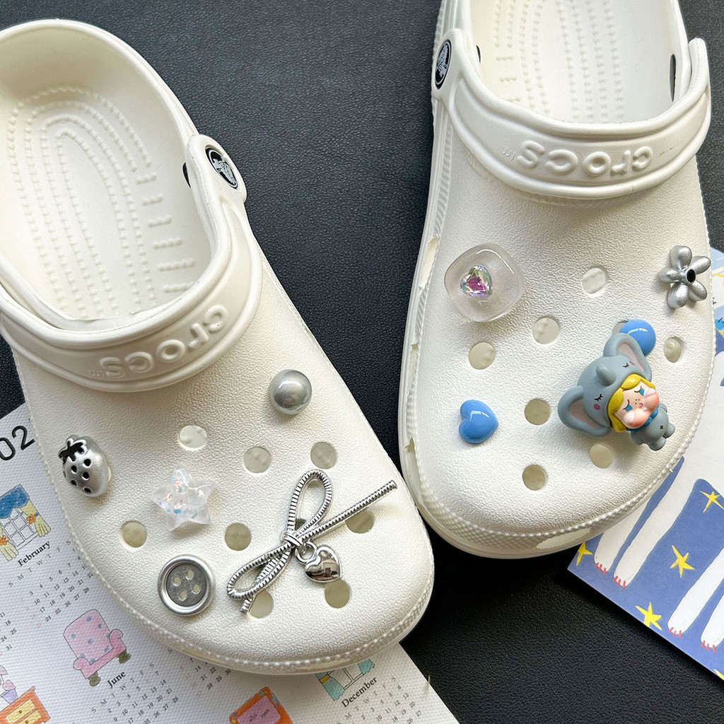 POP MART Phụ Kiện Dễ Thương Voi Xám Cho Crocs, Có Thể Tháo Rời, Cảm Giác Cao Cấp, Kèm Hoa