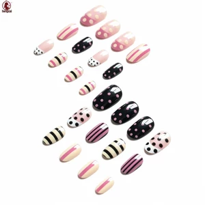 Móng tay sọc chấm bi 24 miếng Chất liệu nhựa Thiết kế cổ điển để đeo hàng ngày