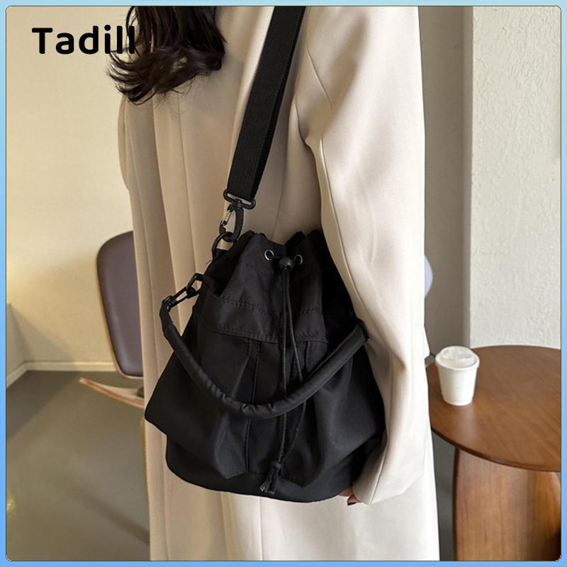 Túi dây rút Túi đựng điện thoại di động có dây đeo có thể điều chỉnh Hobo Dây rút Đóng cửa Túi đeo chéo sành điệu cho quà tặng ngày lễ tình nhân Du lịch