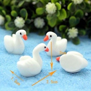 Phụ kiện mini Thiên Nga trắng size 0.8*0.9cm trang trí trong vườn, bàn học,bàn làm việc, ô tô có sẵn tại Mầm Nắng Garden