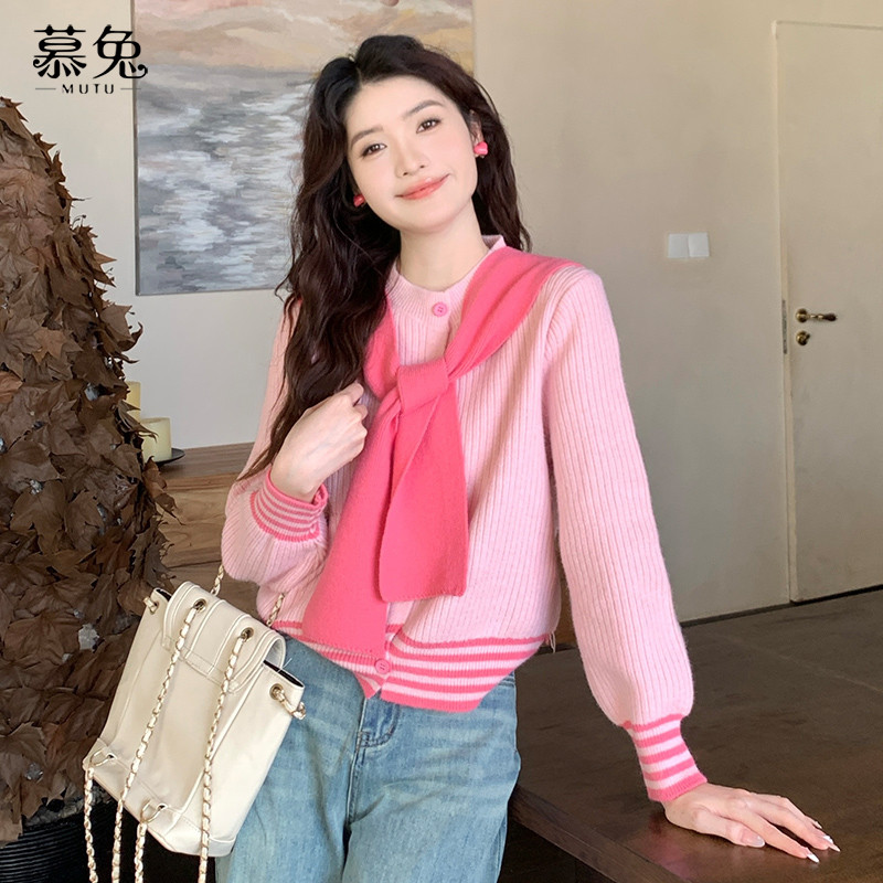Mutu Preppy Phong Cách Dệt Kim Hàng Đầu Nữ 2026 Mùa Xuân Phong Cách Mới Thiết Kế Niche Rời Tương Phản Áo Len Màu
