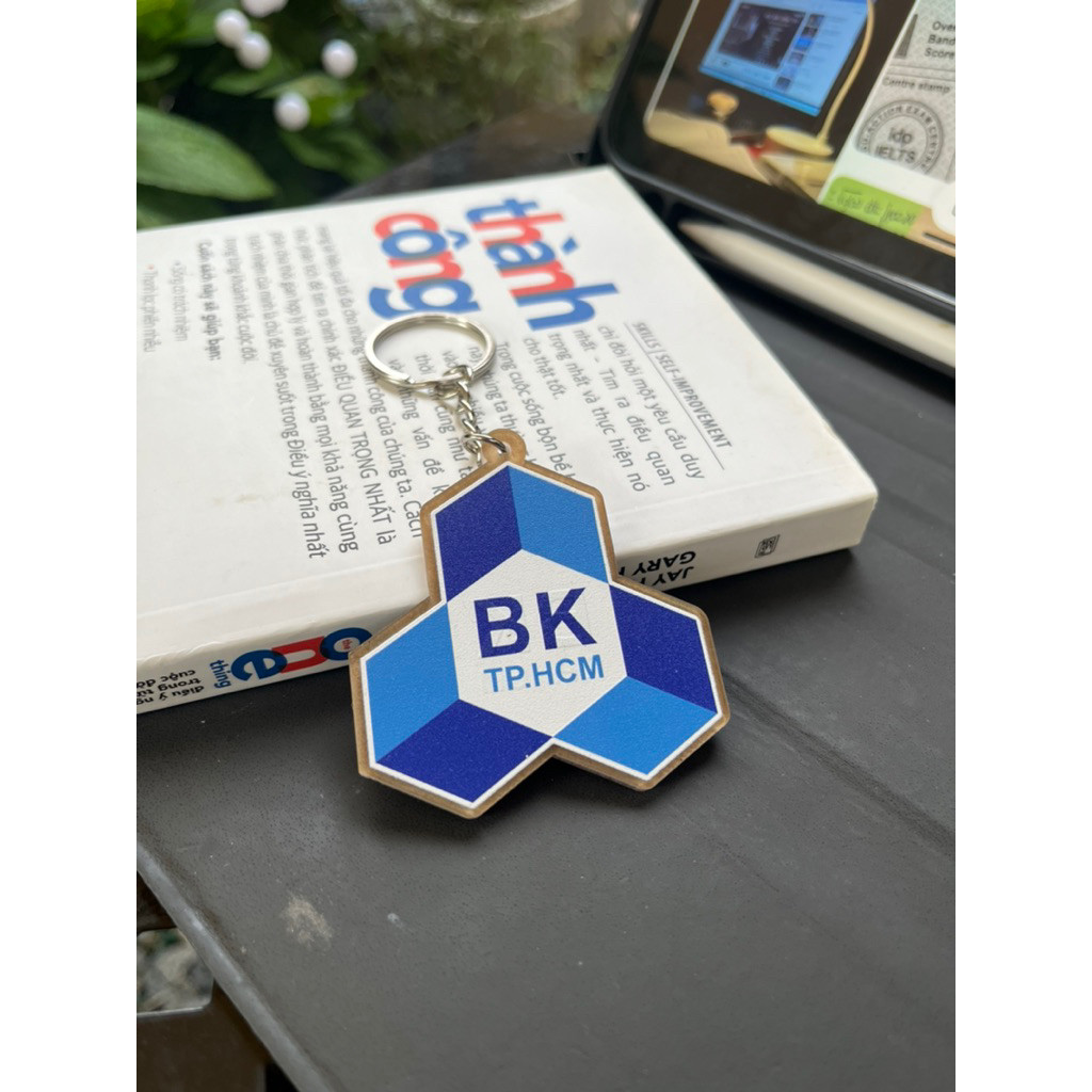 Móc khoá logo CLB, trường, lớp, công ty in theo yêu cầu- Quà Tặng Sango