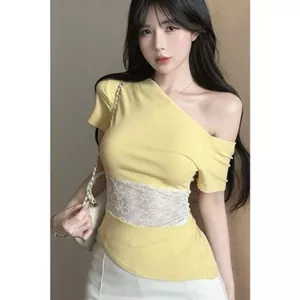 Không đều Slanted Vai Ren Khâu Tay Ngắn T Mùa Hè Phong Cách Mới Modal Một Vai quây