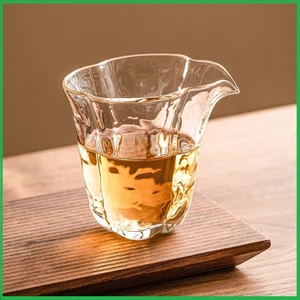 Tống Chuyên Trà Thủy Tinh Cỡ Bé Dung Tích 180 ml
