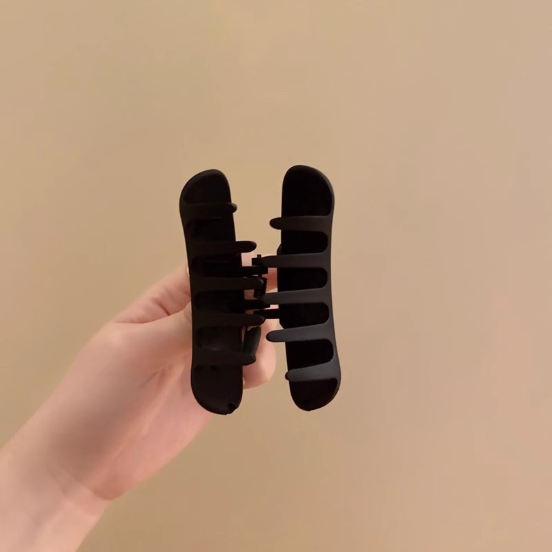 Kẹp Cá Mập Acrylic Mờ Ngọc Trai Màu Đen Hợp Thời Trang