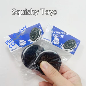 Đồ chơi Squishy bánh quy Oreo thực tế để giảm căng thẳng và vui chơi