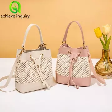 Women's Minimalist Woven Straw Bag – for the Beach