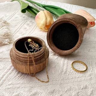 Shoefever] Hộp Nhẫn Gỗ Cầu Hôn Cưới Đính Hôn Tròn Hộp Nhẫn Gỗ Bảo Quản Trang Sức Di Động Chắc Chắn Hộp Nhẫn Gỗ Mới