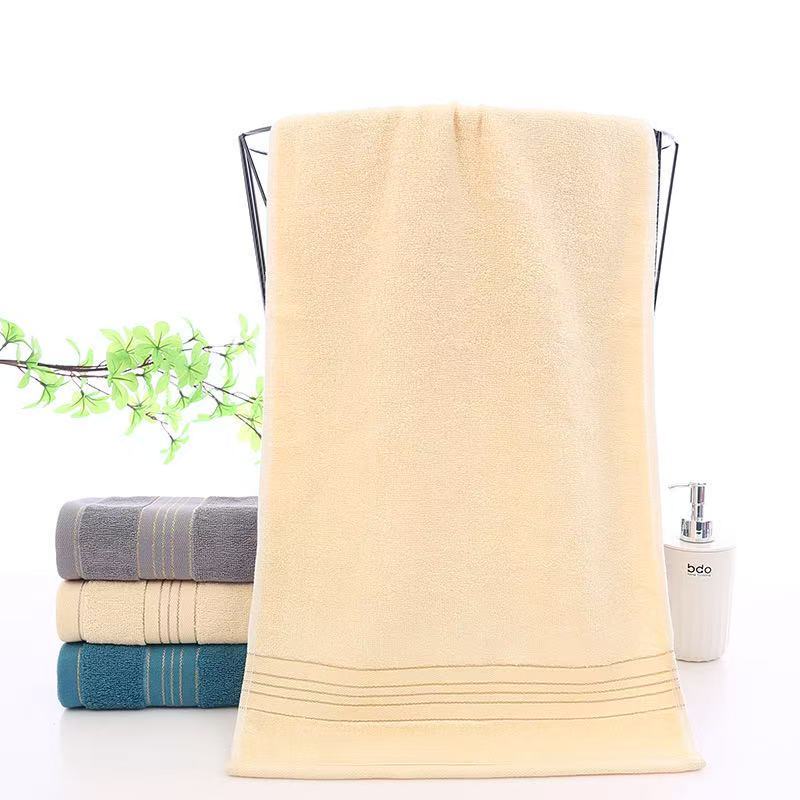 Khăn 100% cotton nguyên chất, thấm hút tốt, thích hợp để rửa mặt và lau các bề mặt khác nhau.
